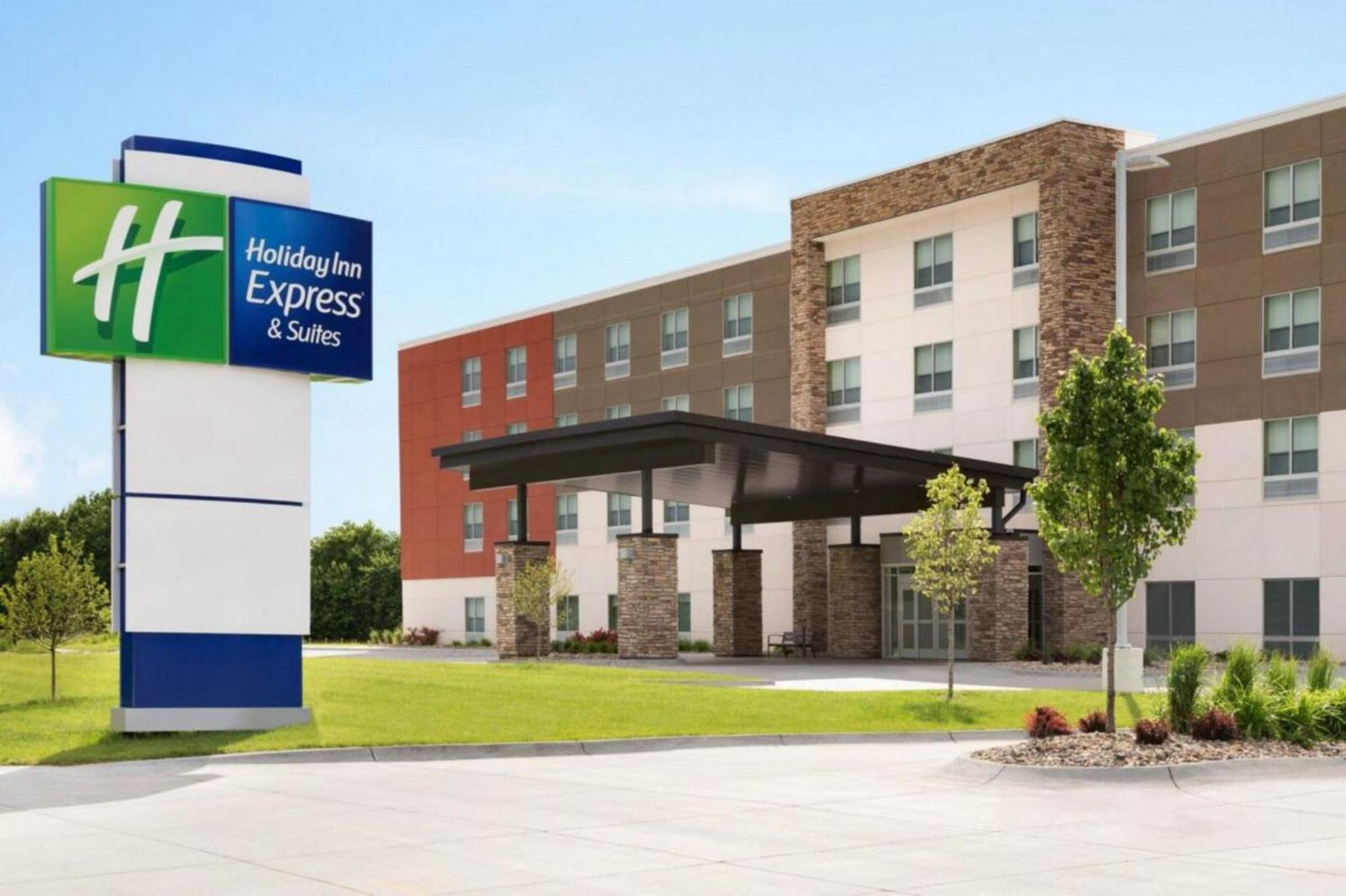 Holiday Inn Express & Suites Chicago - Matteson By Ihg Екстериор снимка