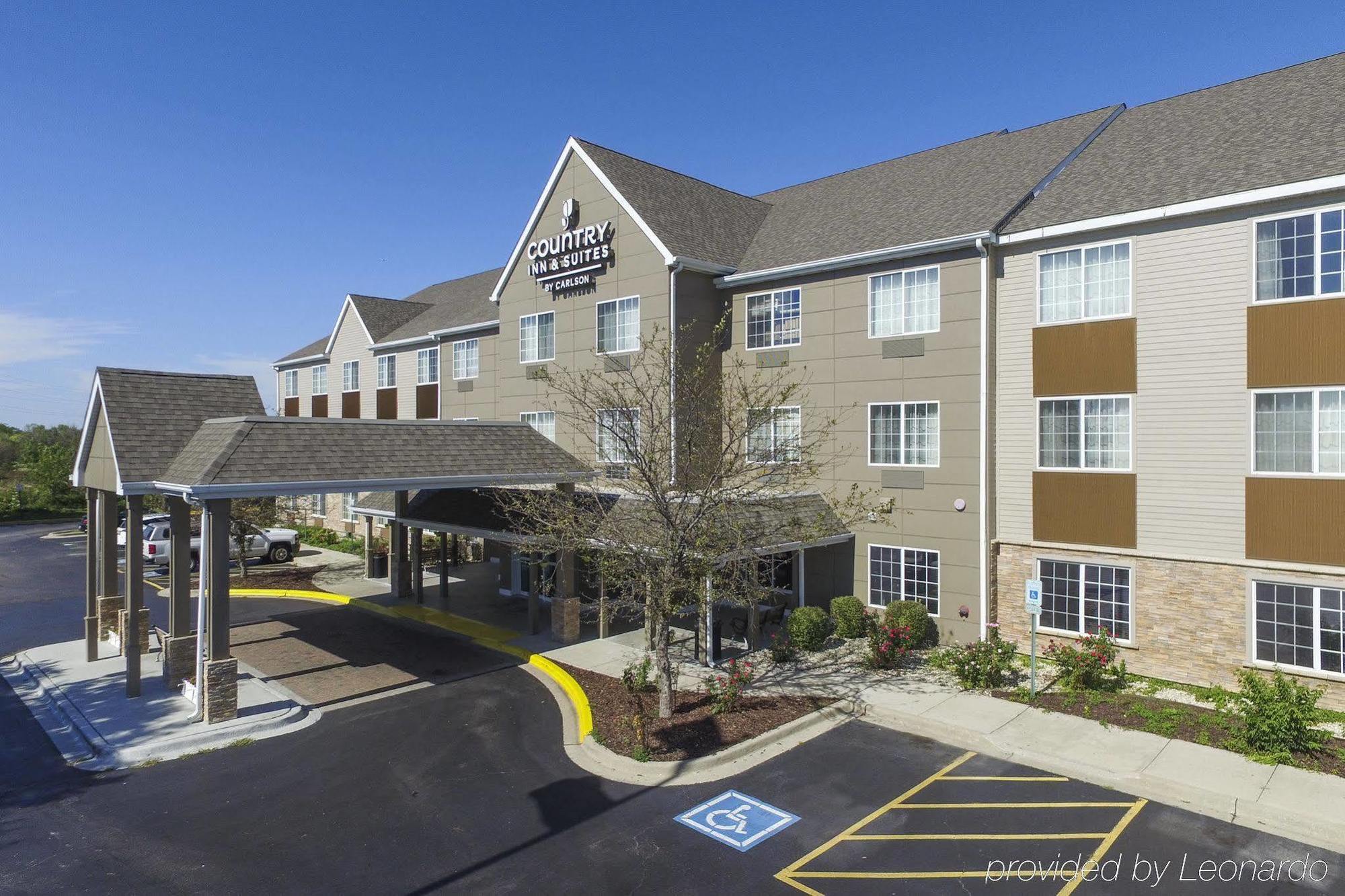 Holiday Inn Express & Suites Chicago - Matteson By Ihg Екстериор снимка