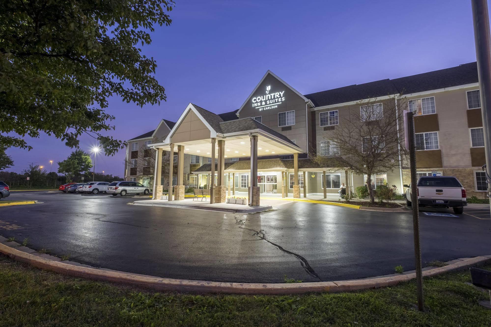 Holiday Inn Express & Suites Chicago - Matteson By Ihg Екстериор снимка